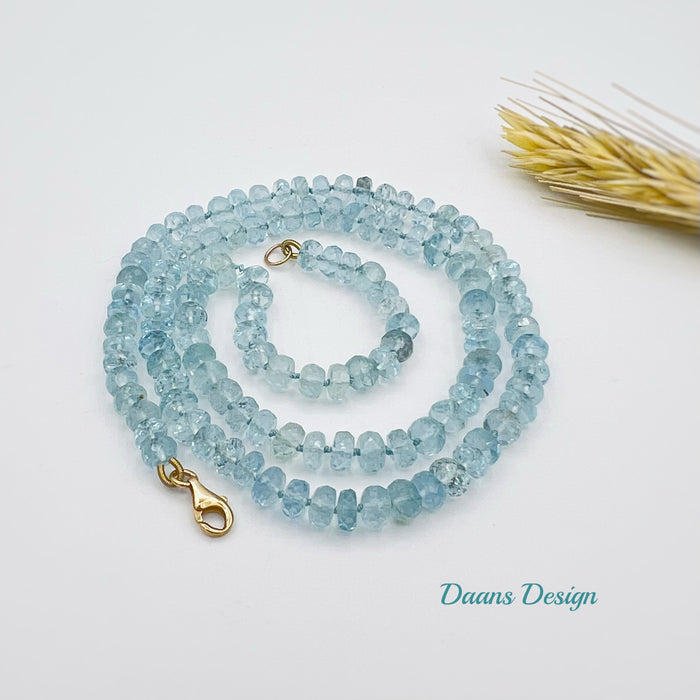 Edelsteen-ketting-lichtblauw