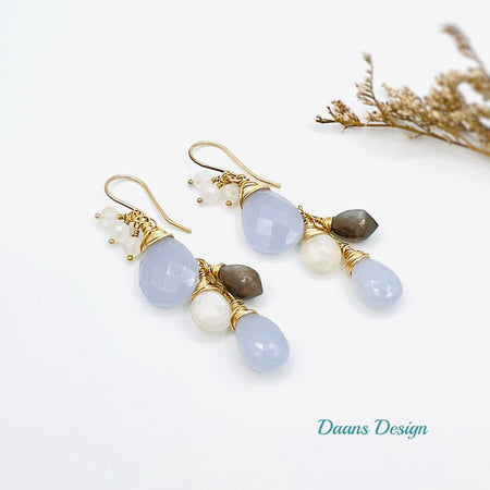 Lange-oorbellen-Chalcedoon