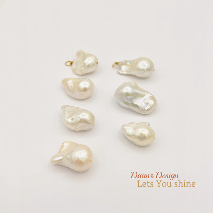 Pearl pendants - Baroque pearl pendants