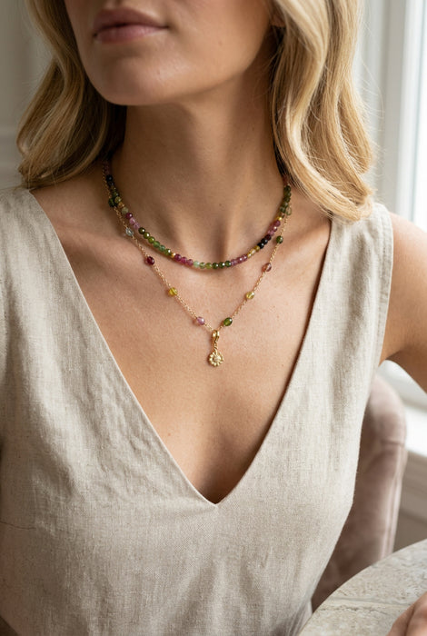 Toermalijn ketting goud met zonnebloem hanger - handgemaakte edelstenen ketting perfect als speciaal cadeau
