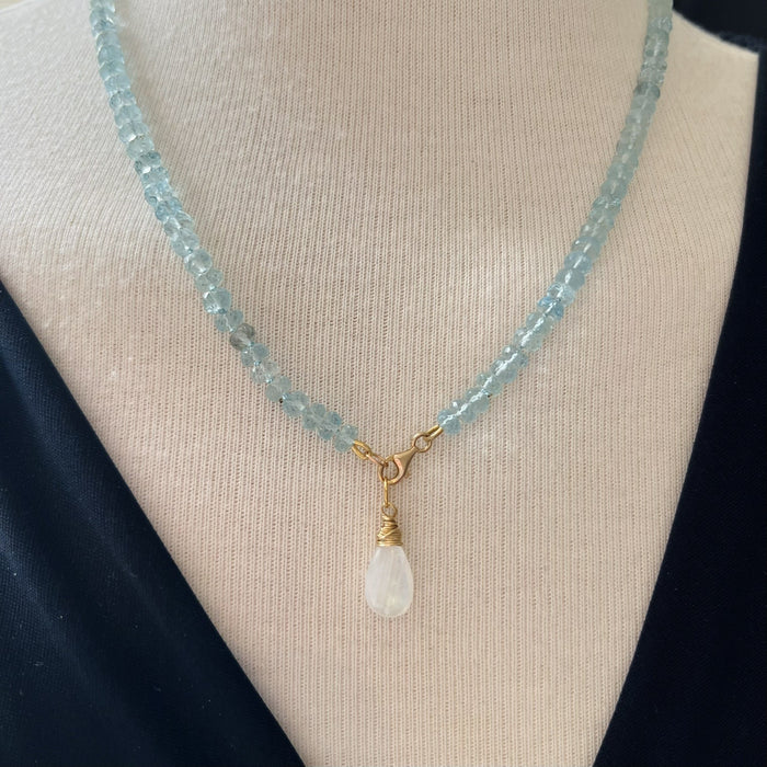 ketting-met-bedel-edelsteen