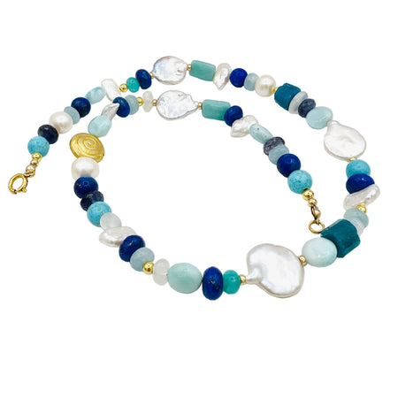 grote edelsteen ketting in blauwe kleuren en wit voor jouw unieke outfit