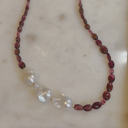 Unieke roze toermalijn edelsteen ketting perfect voor een avondje uit
